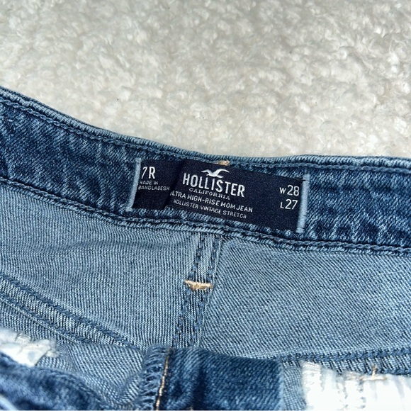 Hollister Ultra High Rise Mom Jeans Distressed Size 7 - Picture 4 of 4